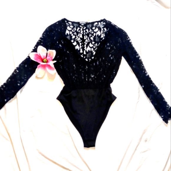 HAODUOYI Tops - Gorgeous! Haoduoyi black lace bodysuit size extra large